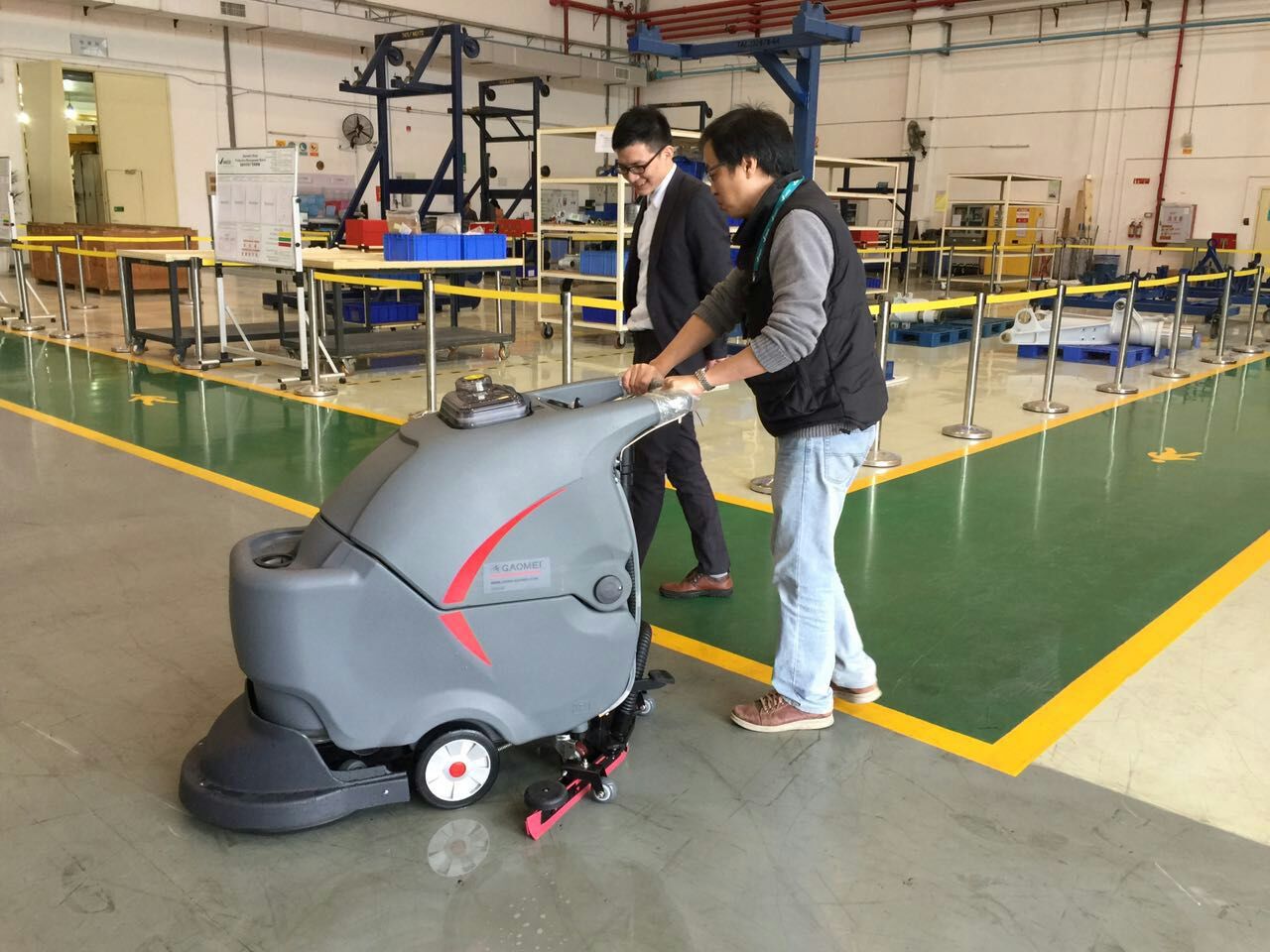 车间环氧油污地面清洗就用车间洗地机
